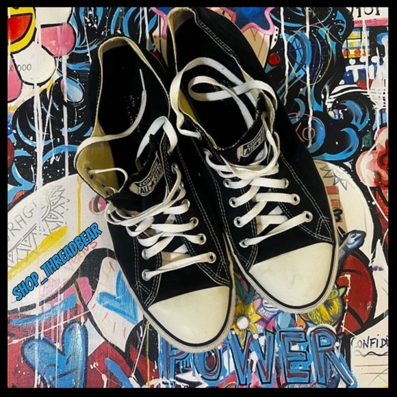 EUC [Converse] Iconic Black Chuck Taylor ALL STAR Low-Top Unisex Shoes | 12 - 14 - Picture 1 of 13